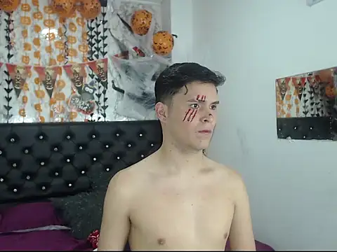 Snapshot of Aaron_Foxxx chatting on 17, 10, 2025 Aaron Foxxx online show from 17, 10, 2025