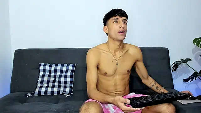 Snapshot of joe_foxx chatting on 20, 10, 2025 joe foxx online show from 20, 10, 2025