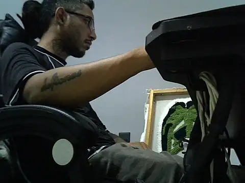 Snapshot of Astro_Game chatting on 11, 10, 2025 Astro Game online show from 11, 10, 2025