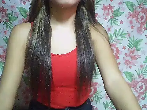 Snapshot of SweetPussie18x chatting on 10, 10, 2025 SweetPussie18x online show from 10, 10, 2025