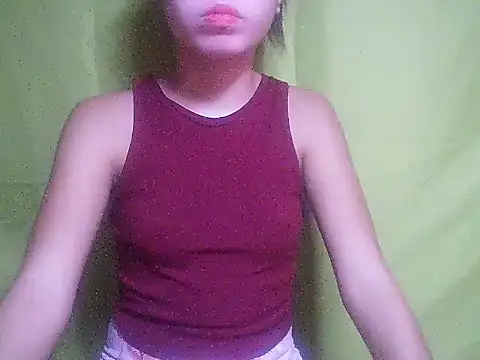 Snapshot of SweetPussie18x chatting on 17, 11, 2025 SweetPussie18x online show from 17, 11, 2025