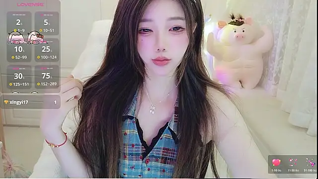 Snapshot of Coco-Di chatting on 19, 5, 2026 Coco-Di online show from 19, 5, 2026