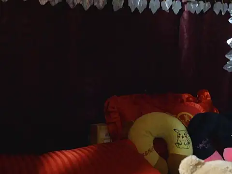 Snapshot of Kristinalui chatting on 8, 10, 2025 Kristinalui online show from 8, 10, 2025