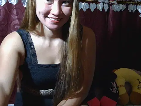 Snapshot of Kristinalui chatting on 11, 10, 2025 Kristinalui online show from 11, 10, 2025