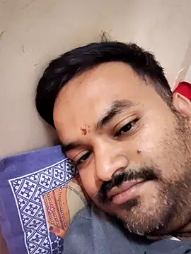 Snapshot of desiyouth94 chatting on 3, 11, 2025 desiyouth94 online show from 3, 11, 2025