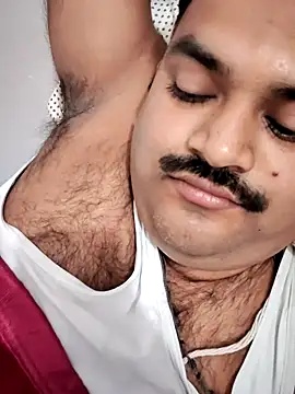 Snapshot of desiyouth94 chatting on 21, 11, 2025 desiyouth94 online show from 21, 11, 2025