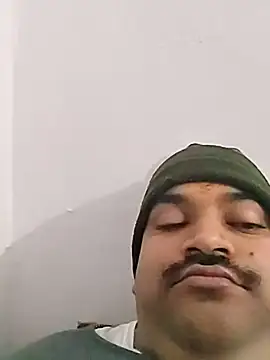 Snapshot of desiyouth94 chatting on 14, 12, 2025 desiyouth94 online show from 14, 12, 2025