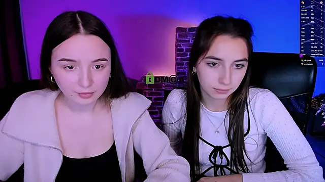 Snapshot of leslie_bird chatting on 10, 1, 2026 leslie bird online show from 10, 1, 2026