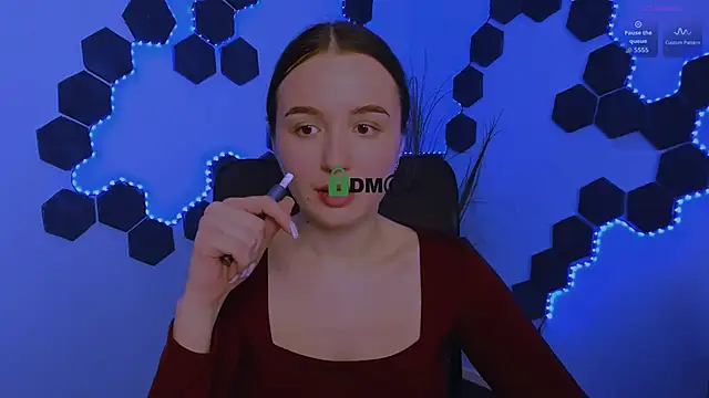 Snapshot of leslie_bird chatting on 17, 1, 2026 leslie bird online show from 17, 1, 2026