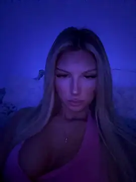 blondeeee online show from 22, 3, 2026