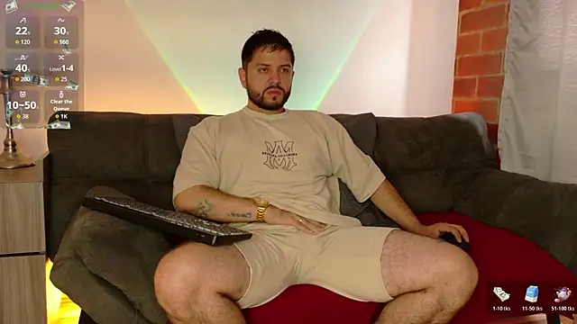 Snapshot of TomSloam chatting on 24, 10, 2025 TomSloam online show from 24, 10, 2025