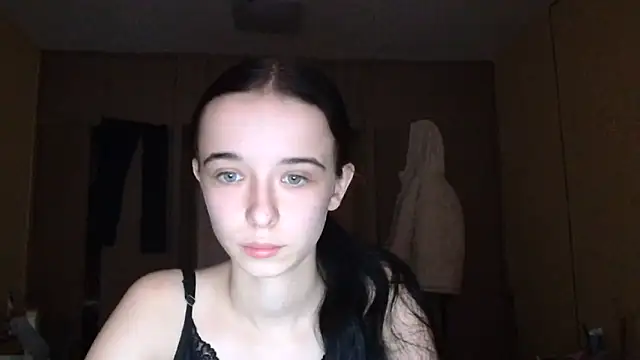 Emilia Light online show from 20, 12, 2025