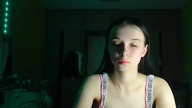 Emilia Light online show from 4, 4, 2026