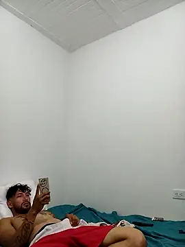 Snapshot of kingbickcockDn chatting on 12, 10, 2025 kingbickcockDn online show from 12, 10, 2025