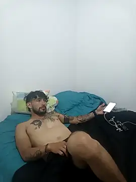 Snapshot of kingbickcockDn chatting on 20, 10, 2025 kingbickcockDn online show from 20, 10, 2025