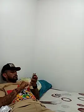 Snapshot of kingbickcockDn chatting on 24, 10, 2025 kingbickcockDn online show from 24, 10, 2025