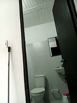 Snapshot of kingbickcockDn chatting on 28, 10, 2025 kingbickcockDn online show from 28, 10, 2025