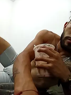 Snapshot of kingbickcockDn chatting on 7, 11, 2025 kingbickcockDn online show from 7, 11, 2025