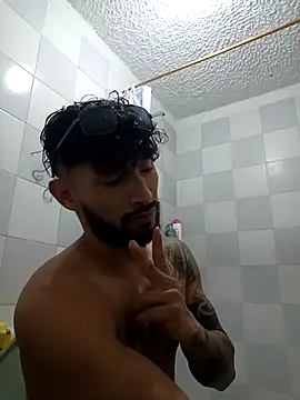 Snapshot of kingbickcockDn chatting on 15, 12, 2025 kingbickcockDn online show from 15, 12, 2025