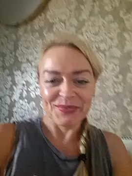 Snapshot of demidelightfulxx chatting on 30, 9, 2025 demidelightfulxx online show from 30, 9, 2025