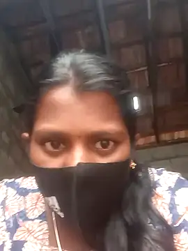 Snapshot of Tamil_Hot_Sandy chatting on 10, 10, 2025 Tamil Hot Sandy online show from 10, 10, 2025