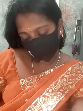 Snapshot of Tamil_Hot_Sandy chatting on 7, 11, 2025 Tamil Hot Sandy online show from 7, 11, 2025