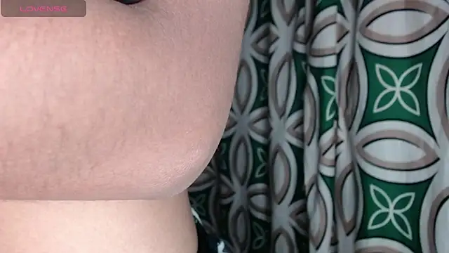 Snapshot of Lilitth_rose chatting on 18, 11, 2025 Lilitth rose online show from 18, 11, 2025