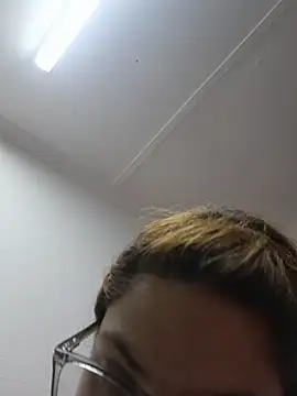 Snapshot of Sexyyeyes244 chatting on 10, 10, 2025 Sexyyeyes244 online show from 10, 10, 2025