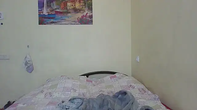 Snapshot of QueenMomyS chatting on 9, 3, 2026 QueenMomyS online show from 9, 3, 2026