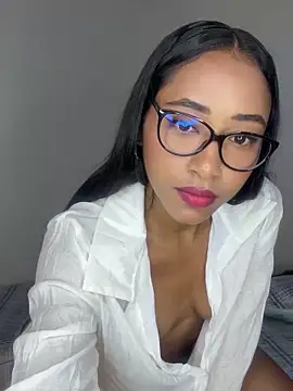 Snapshot of Soleyma_ chatting on 30, 9, 2025 Soleyma  online show from 30, 9, 2025