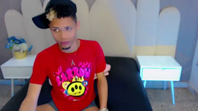 Snapshot of ryan_bigcock chatting on 17, 10, 2025 ryan bigcock online show from 17, 10, 2025