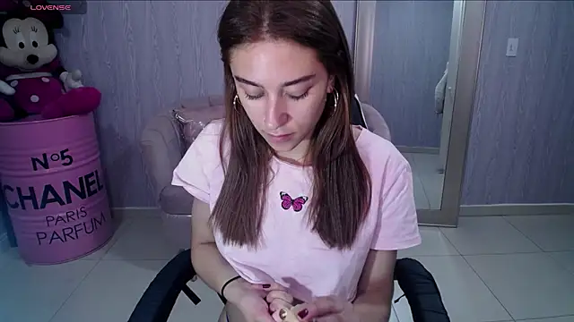 Snapshot of beba_fox_a chatting on 20, 11, 2025 beba fox a online show from 20, 11, 2025