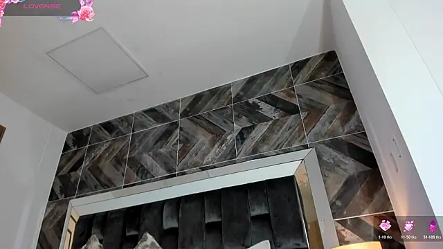 NaylaGrey online show from 15, 2, 2026