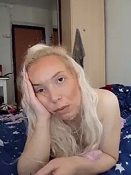 Snapshot of Conny_Shellie chatting on 9, 11, 2025 Conny Shellie online show from 9, 11, 2025