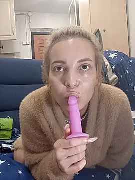 Snapshot of Conny_Shellie chatting on 21, 11, 2025 Conny Shellie online show from 21, 11, 2025