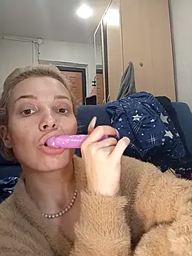 Snapshot of Conny_Shellie chatting on 24, 11, 2025 Conny Shellie online show from 24, 11, 2025