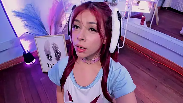 KathiaSaenz  online show from 4, 12, 2025