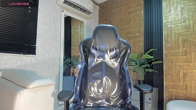 Snapshot of george_lance chatting on 30, 9, 2025 george lance online show from 30, 9, 2025