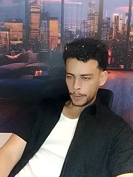 Snapshot of DominicBlazze chatting on 1, 10, 2025 DominicBlazze online show from 1, 10, 2025