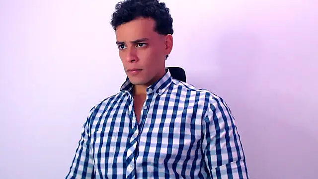 Snapshot of DominicBlazze chatting on 10, 10, 2025 DominicBlazze online show from 10, 10, 2025