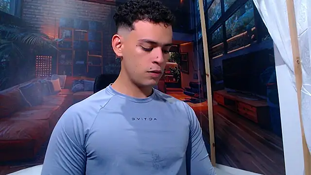 Snapshot of DominicBlazze chatting on 19, 10, 2025 DominicBlazze online show from 19, 10, 2025
