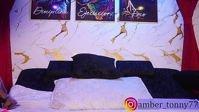 Snapshot of amber_tonny77 chatting on 27, 11, 2025 amber tonny77 online show from 27, 11, 2025