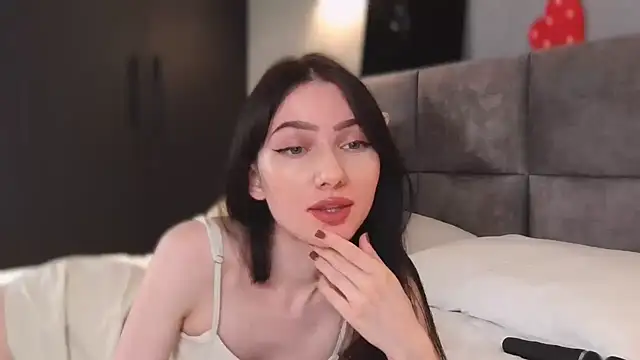 Snapshot of AnaMoonlight chatting on 7, 11, 2025 AnaMoonlight online show from 7, 11, 2025