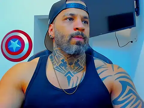 Snapshot of JoshRigby chatting on 13, 10, 2025 JoshRigby online show from 13, 10, 2025
