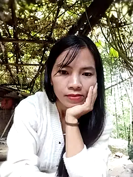 Snapshot of lmc-zz chatting on 5, 11, 2025 lmc-zz online show from 5, 11, 2025