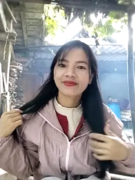 Snapshot of lmc-zz chatting on 25, 11, 2025 lmc-zz online show from 25, 11, 2025