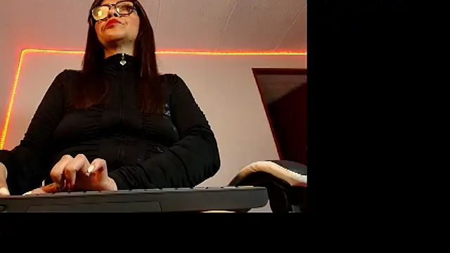 Carol Miss2 online show from 28, 9, 2025