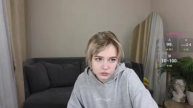 Snapshot of MayWins chatting on 27, 11, 2025 MayWins online show from 27, 11, 2025