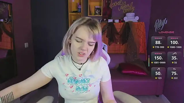 Snapshot of MayWins chatting on 29, 11, 2025 MayWins online show from 29, 11, 2025