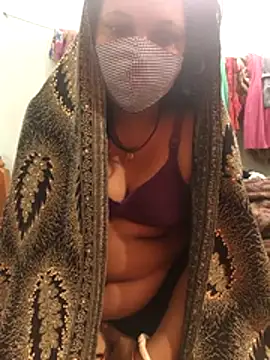 Snapshot of Desi_Lilly01 chatting on 22, 11, 2025 Desi Lilly01 online show from 22, 11, 2025